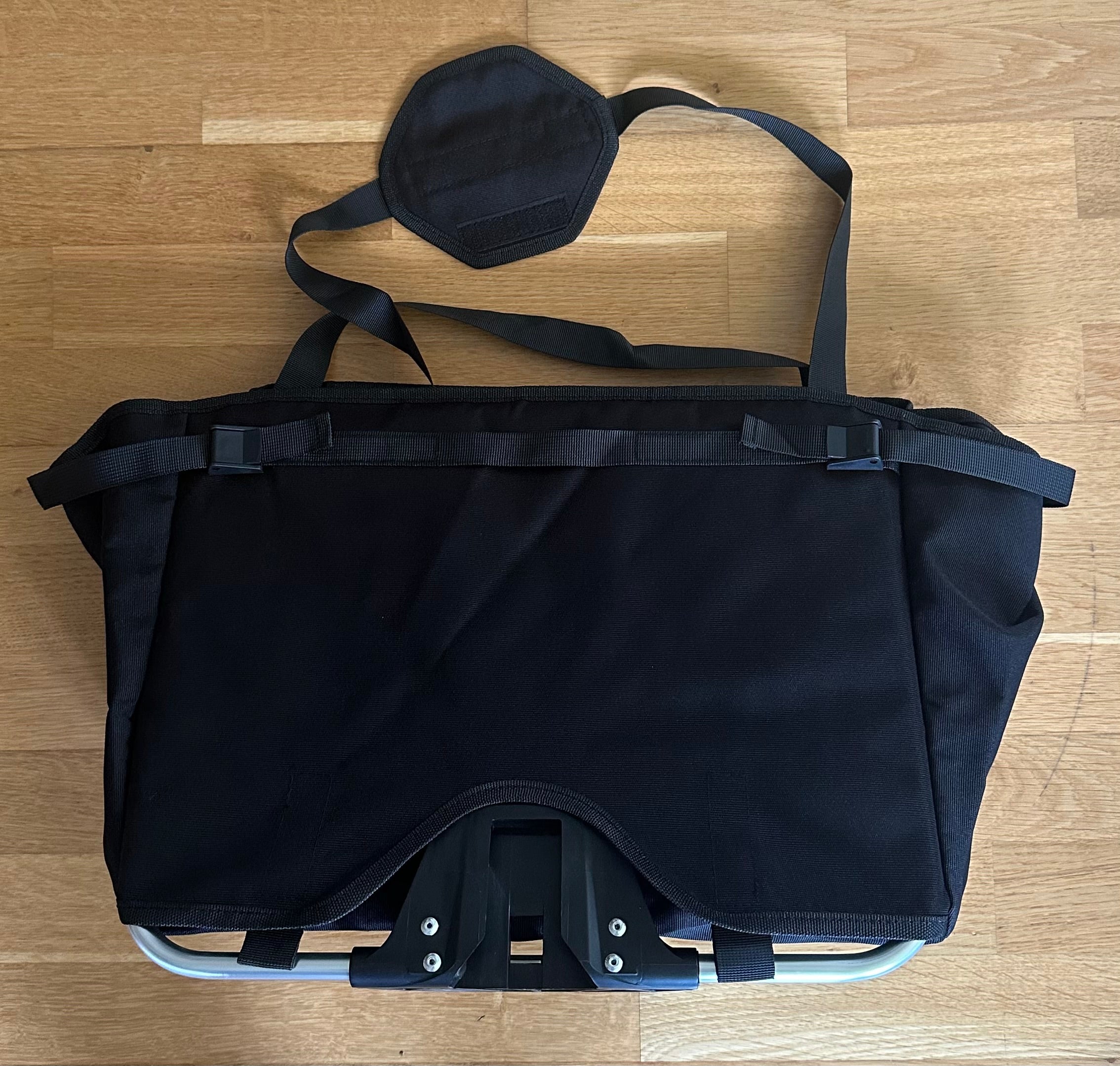 Front-Tasche (Basket) für Brompton schwarz mit Raincover
